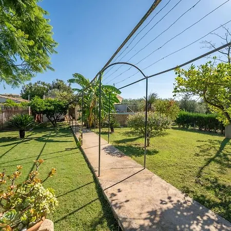 Pereo Holiday home *
